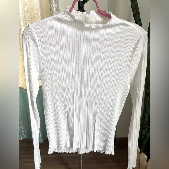 H&M basics white turtleneck ribbed top •Size:small•Fabric:cotton•colour:white - Picture 5 of 7